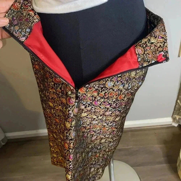 WDNY satin brocade pencil skirt - Picture 7 of 9